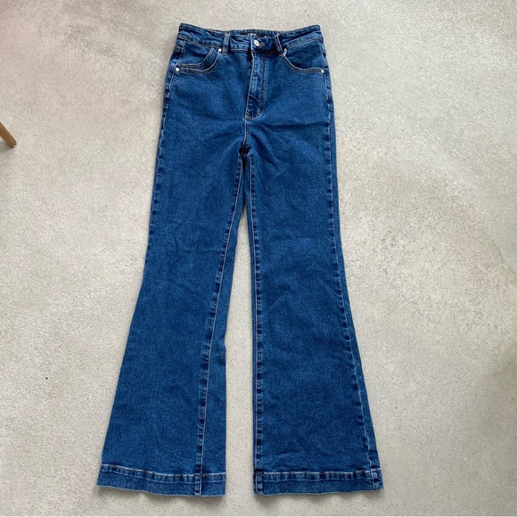 Simons Icône Super High Rise Flare Jeans - Picture 1 of 5